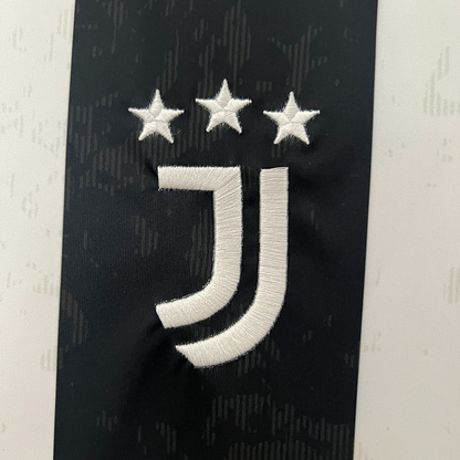 Camisola Juventus - 24/25