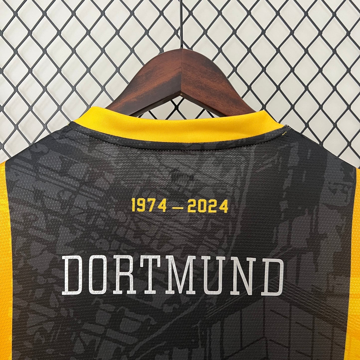 Camisola Dortmund Secundária - 24/25