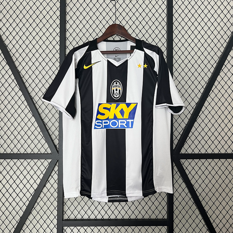 Camisola Retro Juventus - 04/05