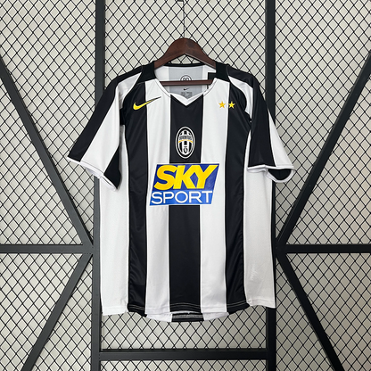 Camisola Retro Juventus - 04/05