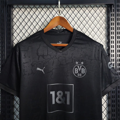 Camisola Borussia Dortmund Edição Blackout - 23/24